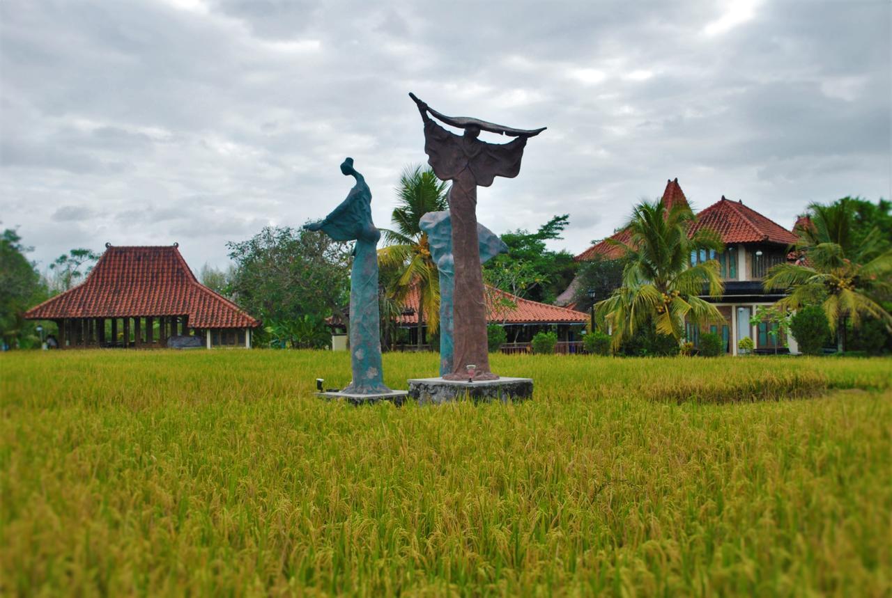 Java Village Resort By Homee Yogyakarta Слеман Екстериор снимка