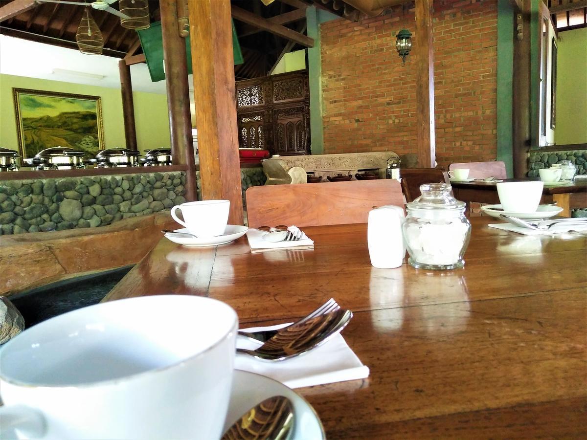 Java Village Resort By Homee Yogyakarta Слеман Екстериор снимка