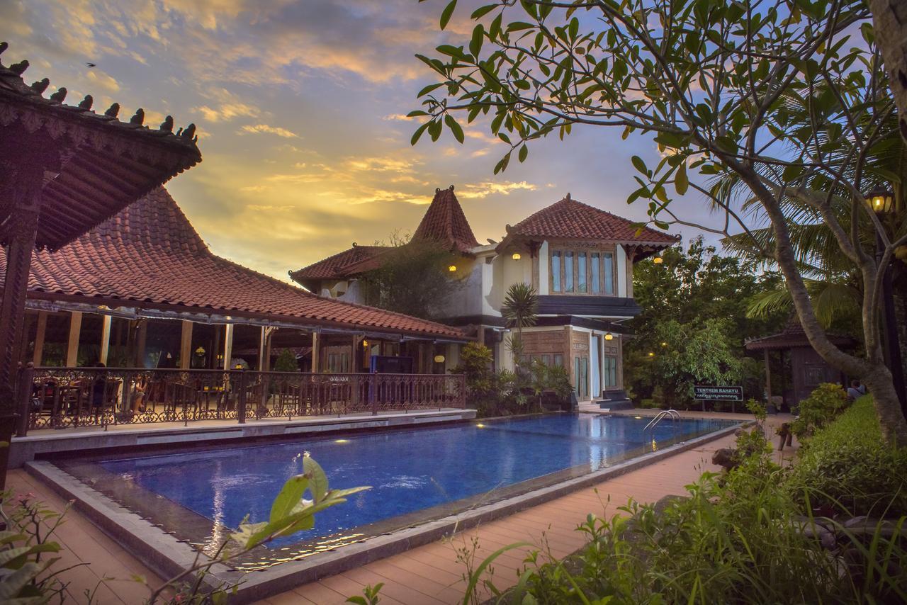 Java Village Resort By Homee Yogyakarta Слеман Екстериор снимка