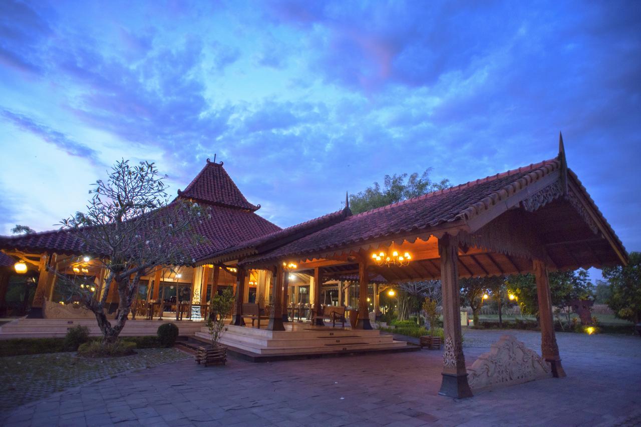 Java Village Resort By Homee Yogyakarta Слеман Екстериор снимка